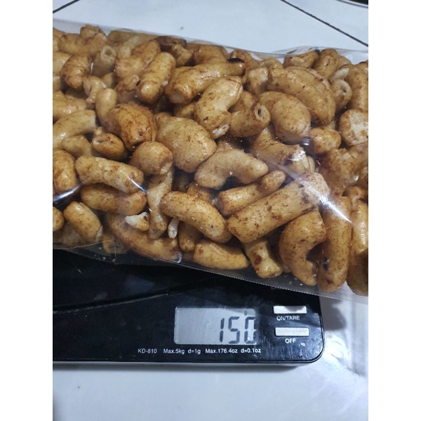 

Makaroni makroni pedas manis 150 gram bumbu rujak snack