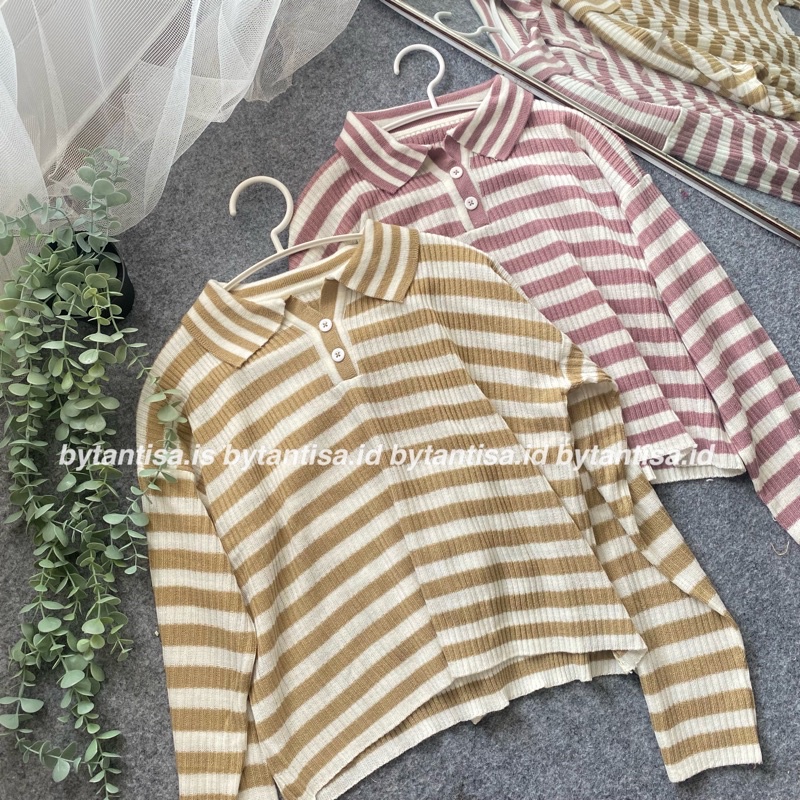 ATASAN RAJUT POLO CROP GARIS KANCING HIDUP BERKERAH