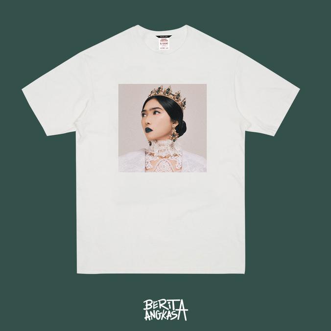 T-Shirt Isyana Sarasvati - "Isyana Sarasvati Photo (White)