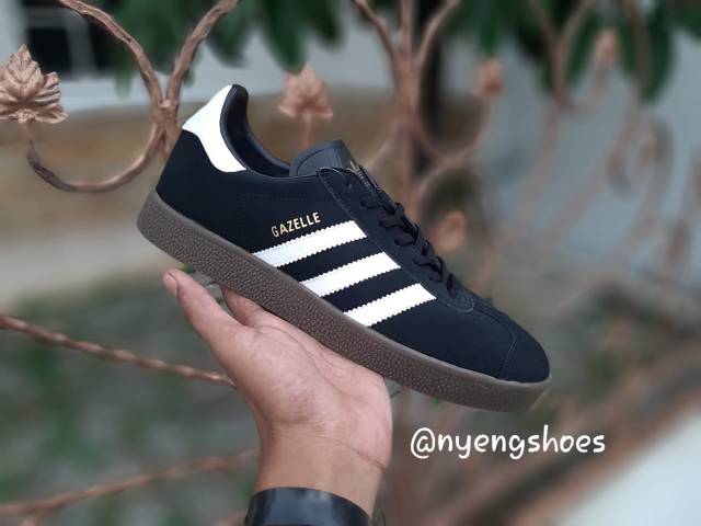 ADIDAS GAZELLE ORIGINAL BLACK WHITE GUM MADE IN INDONESIA