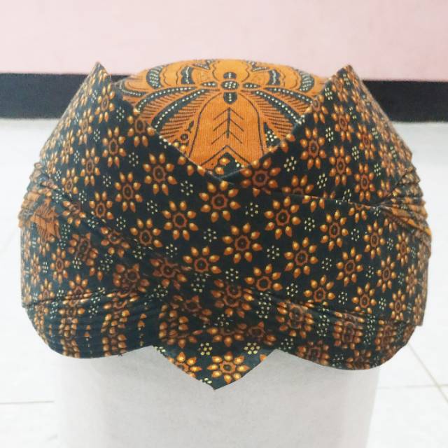 Blangkon Model Solo Batik Truntum Kualitas Terbaik