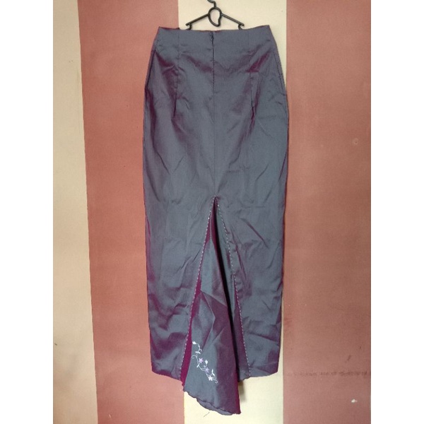 PRELOVED - ROK PESTA / BAWAHAN KEBAYA