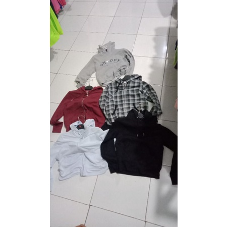 BORONGAN HOODIE UNIQLO