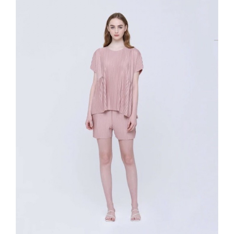 Hellolilo Dusty Pink Pleated Set