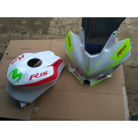 Headlamp r25 plus cover tangki r1 pnp buat r15v2 r15old(sudah di rubah bisa pakai visor bawaan motor
