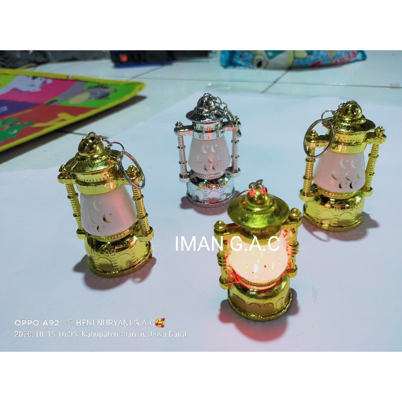 gantungan kunci lentera lampu nyala.mainan anak nyala/souvenir