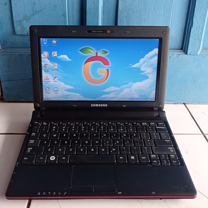 Samsung N148 Plus Hitam Intel Atom N450 RAM 2GB HDD 160GB second bekas