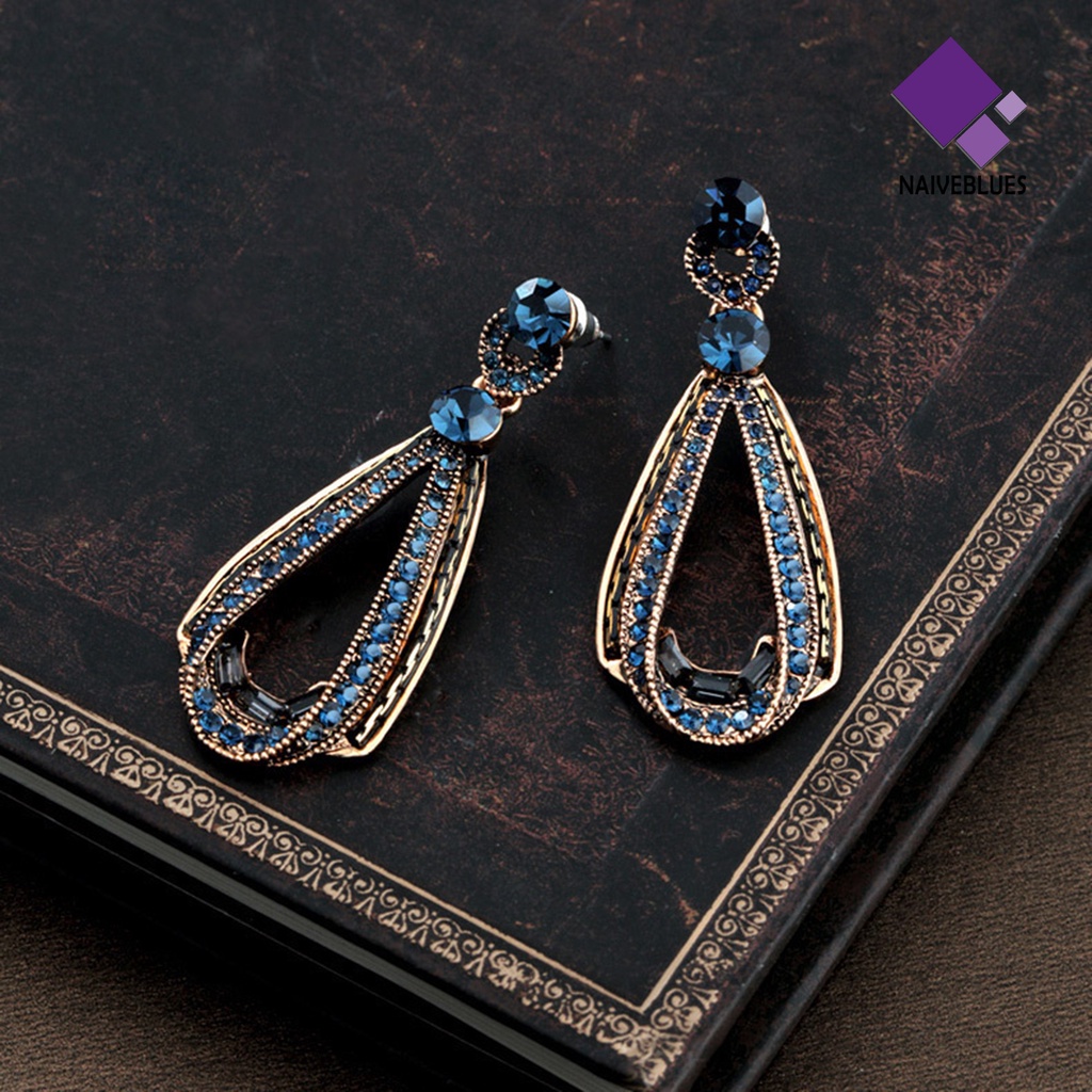 Anting Bentuk Tetesan Air Aksen Batu Biru Gaya Vintage