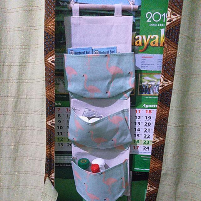 Pouch Rak Gantung Storage Bag Box Cantol Cosmetic Pouch Hp Dll 3 Sekat  F71