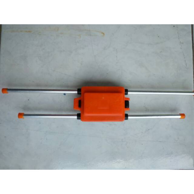 Dipole antena UHF