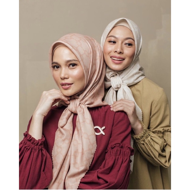 Amara Scarf Ori Wearing Klamby [READY]