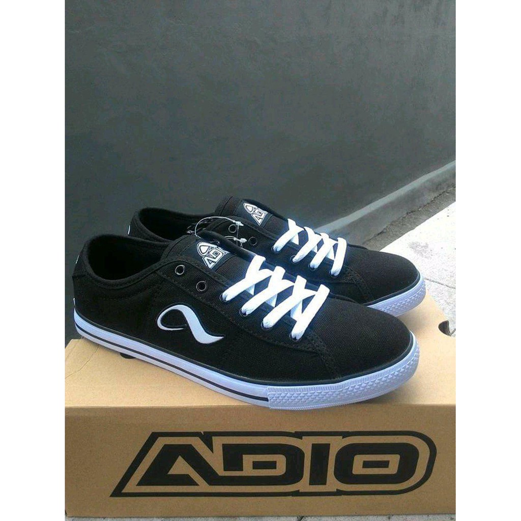 sepatu converse kets sepatu sekolah adio pria