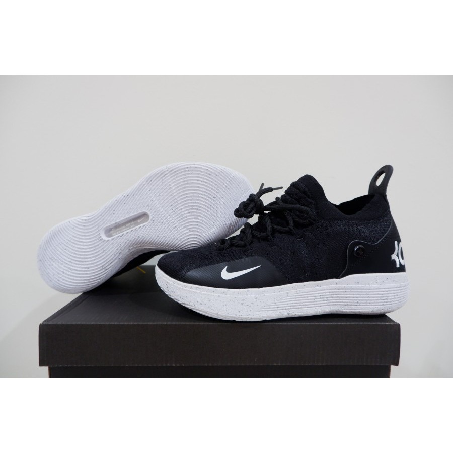 SEPATU NIKE KD 11 LOW BLACK WHITE