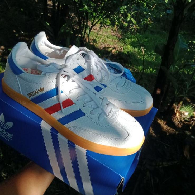 Wow Murah Meriah.. sepatu adidas spezial white france ,sneakers adidas , spezial , samba , sneaker a