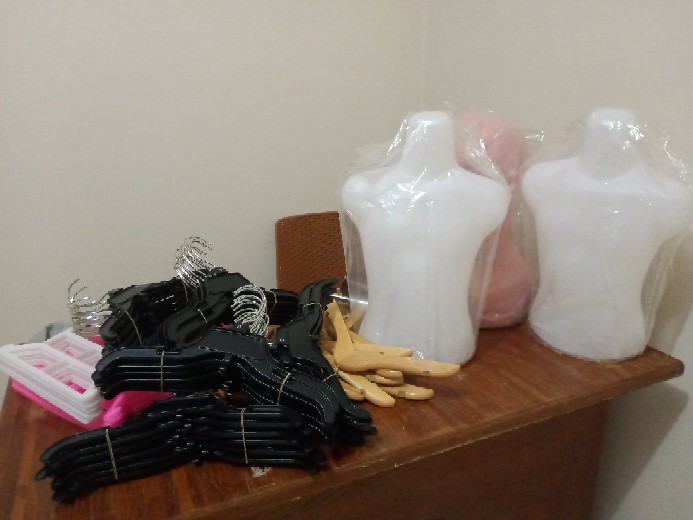 S Stainless Steelbesar Ada Bandulan/ Ujungnya Ada Bandulan Dan Bisa Diputar