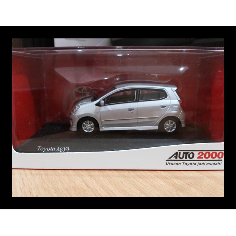 | Diecast Toyota Agya - Putih |