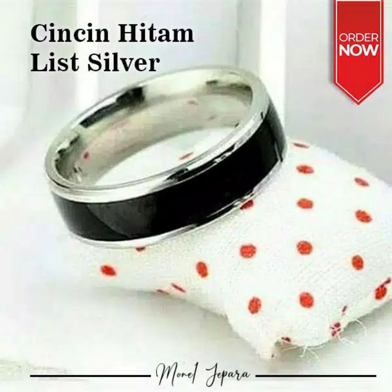 Cincin Hitam List Silver/Emas Pas Buat Acara Lamaran