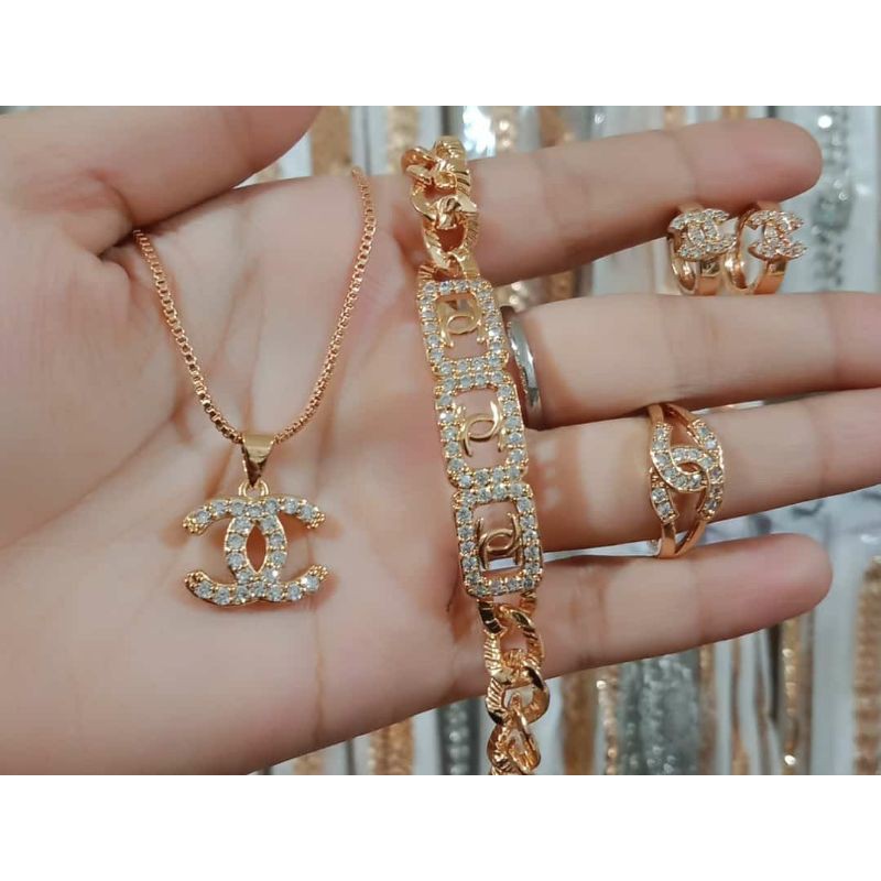 Set Perhiasan Wanita Motif Chenel Permata Terbaru HH061