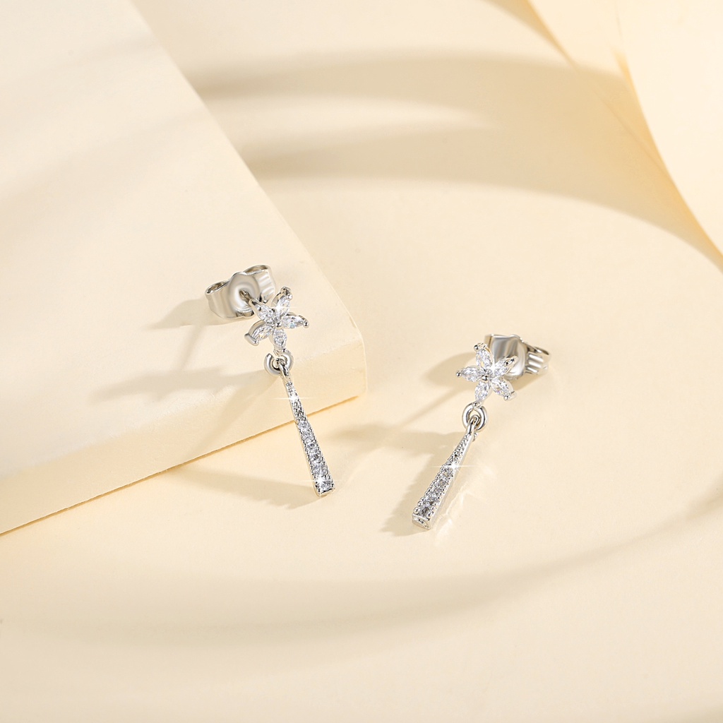 Y558【COD】Korean Shining Anting Bunga Zirkon Female High Sense Earrings Anti Karat