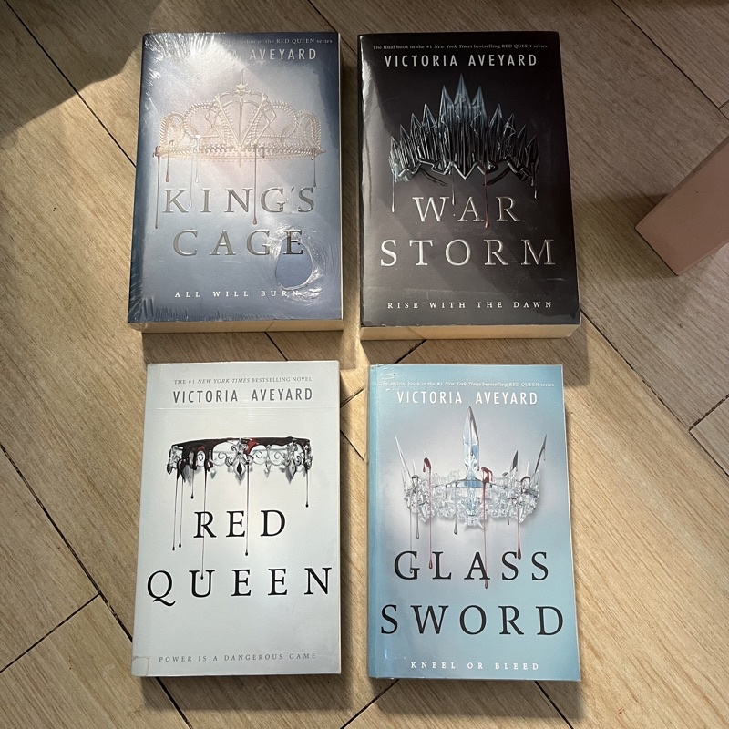 Buku Red Queen Series Preloved & New ASLI ORIGINAL (King’s cage, Glass sword, War Storm) by Victoria