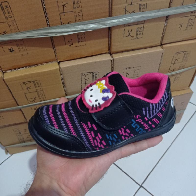 SEPATU ANAK PEREMPUAN / SEPATU ANAK TK / SEPATU HELLO KITTY