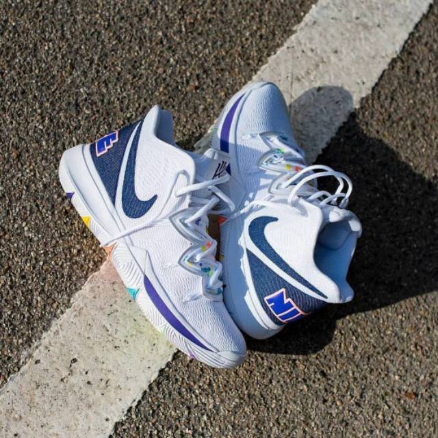 Nike Kyrie 5 Have a Nike Day