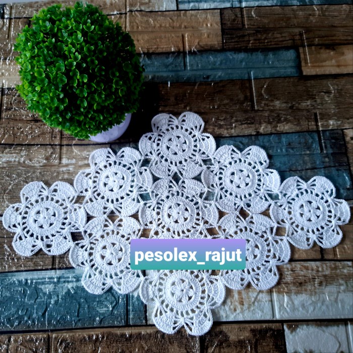 TAPLAK MEJA OVAL RAJUT HANDMADE - 2