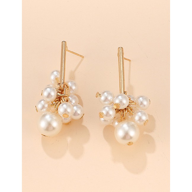 LRC Anting Tusuk Fashion Gold Pearl Tassel Earrings D29867