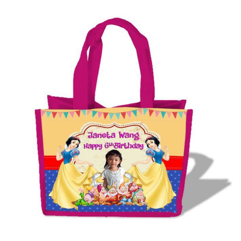 

Tas Goodie Bag Tas Souvenir Custom kotak nasi dan kfc