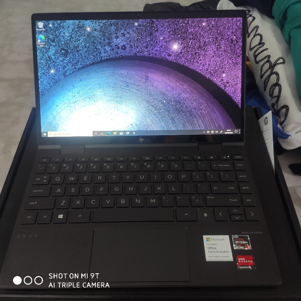 Laptop HP Envy x360 ay0005AU Ryzen 5 4500U 8GB RAM    512GB