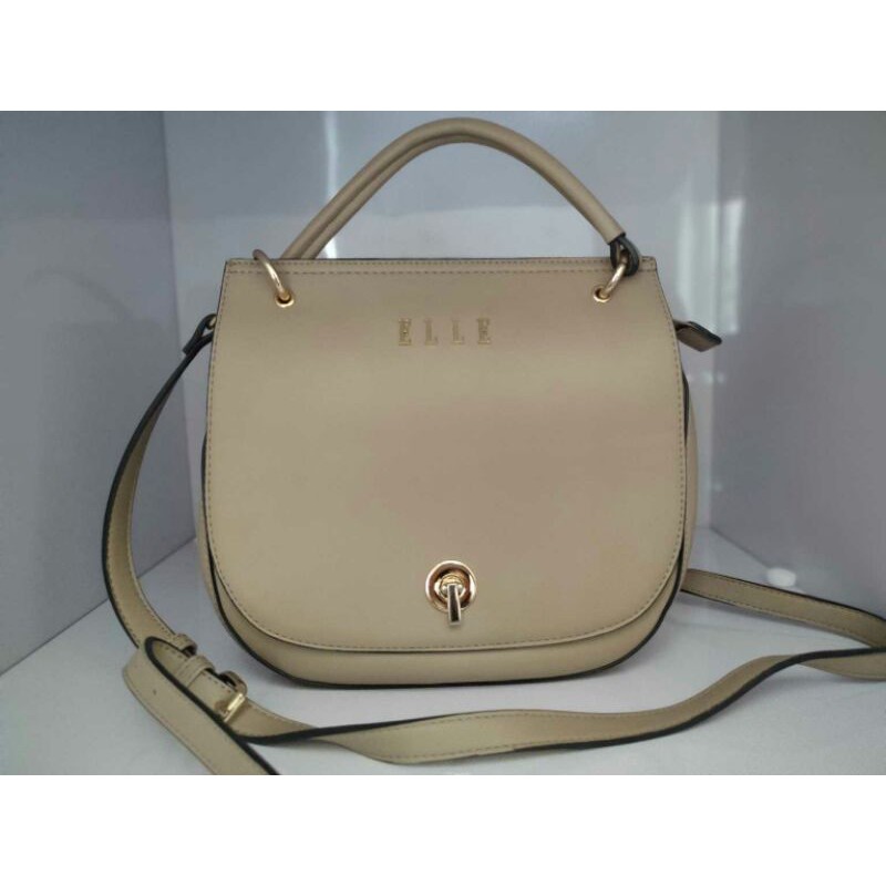 preloved tas ELLE wanita