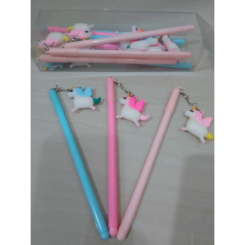 

pulpen gantungan unicorn