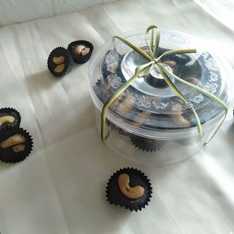 

coklat kacang mete