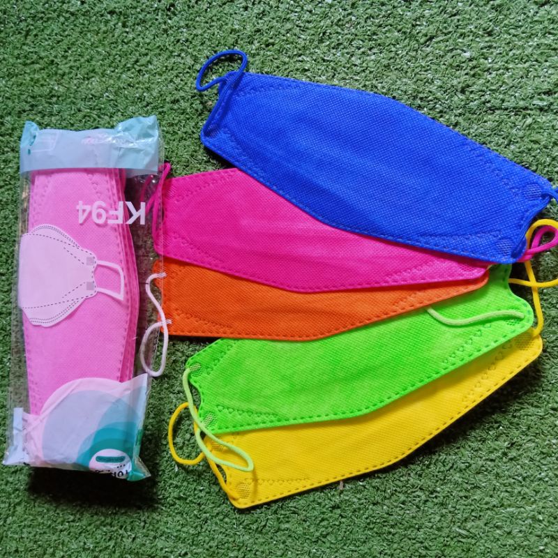 MASKER KF94 WARNA KOREA EV0 EARLOOP 4PLY 3D PROTECTION PLUSMED CONVEX ECER