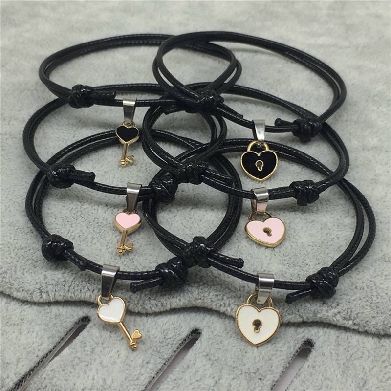 2pcs Gelang Tangan Pasangan Desain Kunci Hati Simple Untuk Hadiah