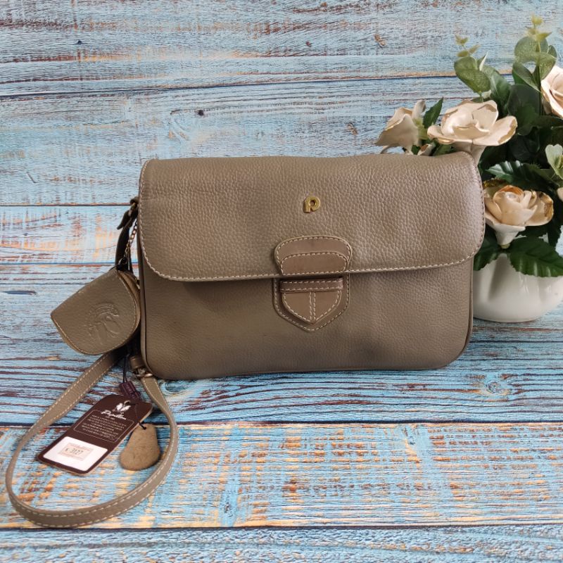 Sling Bag Papillon Original/ Tas Kulit Wanita warna Olive/ Genuine Leather Bag/ Tas Preloved Cewek M
