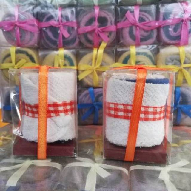 Souvenir towel cake handuk kecil  - souvenir towel gulung - towel bolu - souvenir pernikahan