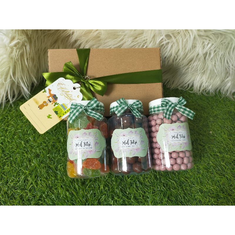 

Parsel coklat Hampers Coklat lebaran Paket lebaran (box medium C)