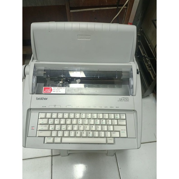 

Mesin tik/Elektronik Typewriter BROTHER 6750/NEW/GARANSI/REALPICTURE.