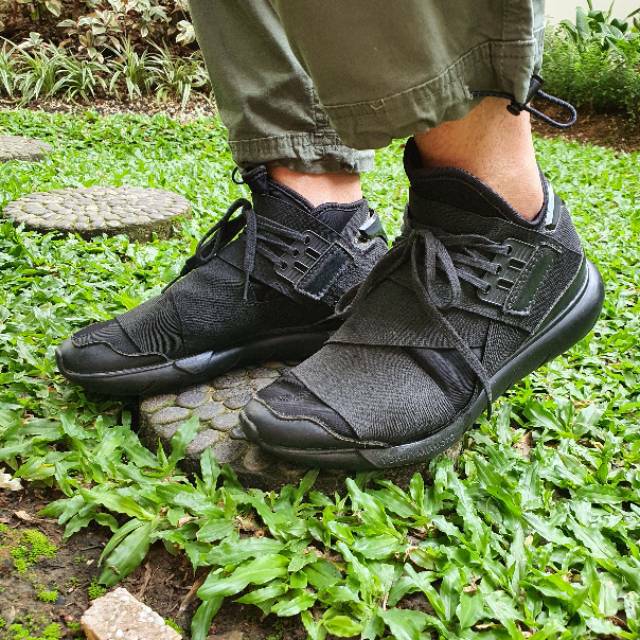 Preloved sepatu pria Adidas Y3 yohjiyamamoto black (KW)