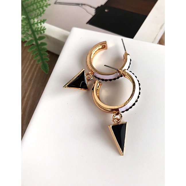 LRC Anting Tusuk Fashion Gold Alloy Circle Triangle Stud Earrings F55122