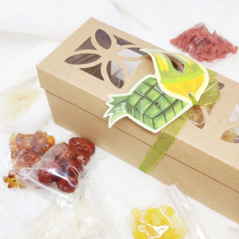 

RAMADAN HAMPER - THR 3 (TRIPLE COLLAGE DESSERT LARGE)