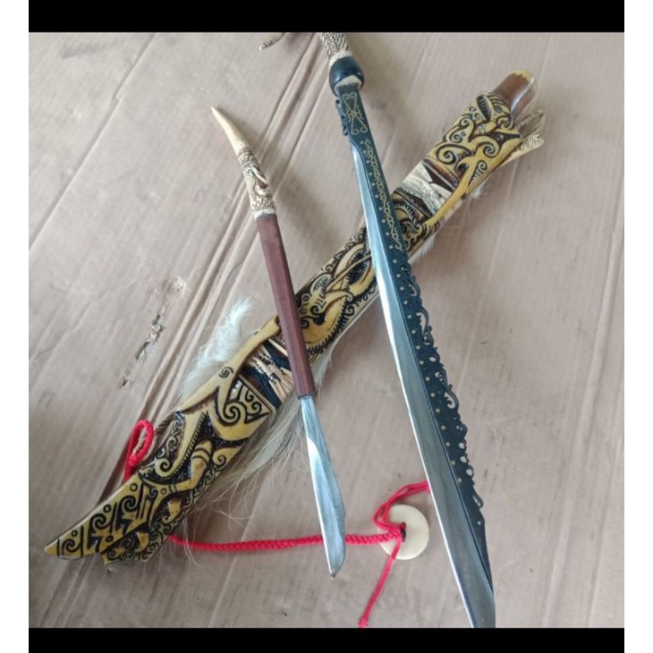 Mandau Tanduk Ukir khas kalimantan022