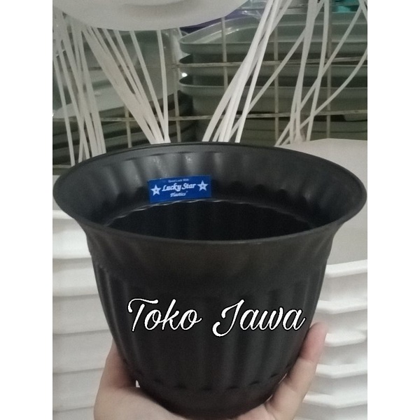 Pot Bunga Murah Lavender Model Belimbing | Pot Tanaman Plastik WR Hitam (5573)