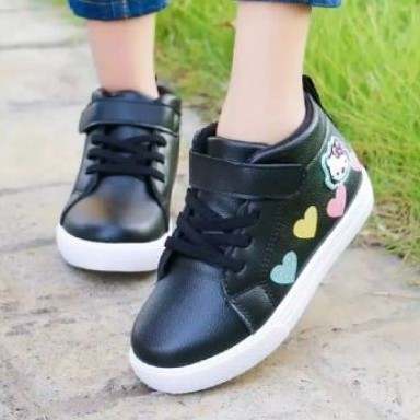 sepatu sneakers boots anak Kitty love 4 hati