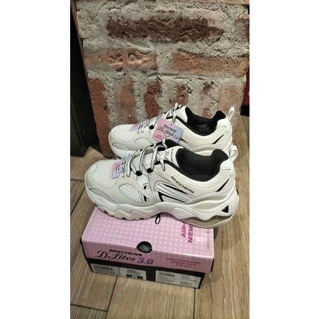 SEPATU WANITA  SKECHERS D LITES 30 AIR SHES SN149261