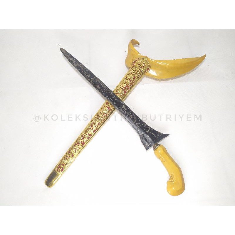 Keris Alusan Brojol Lurus Pamor Udan Mas