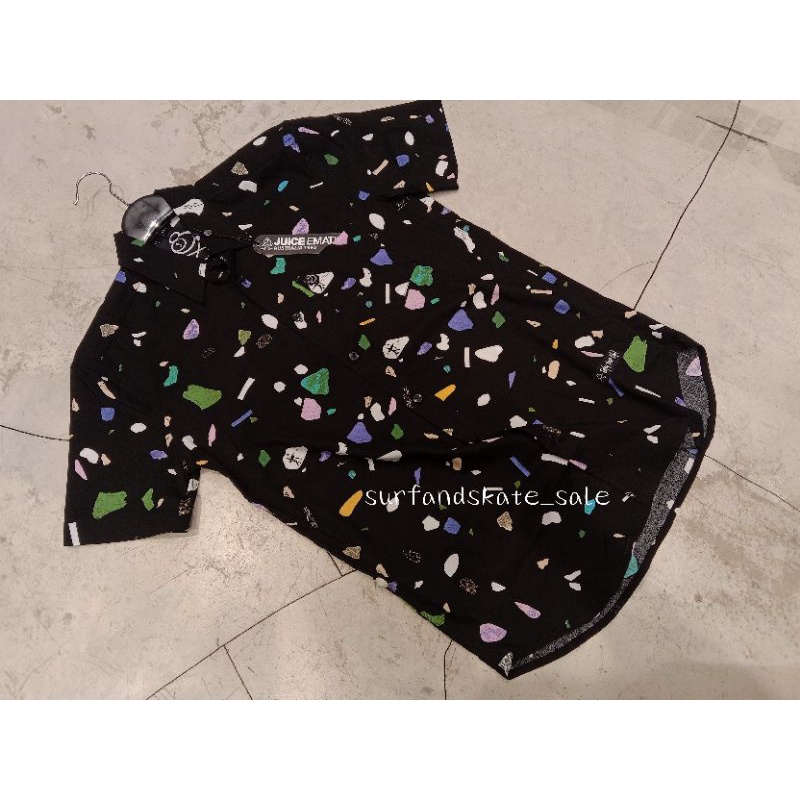 Kemeja Lengan Pendek Juice Ematic Interactial Black