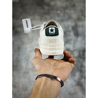  Sepatu  Sneakers Model Converse  courtlandt  untuk Pria 