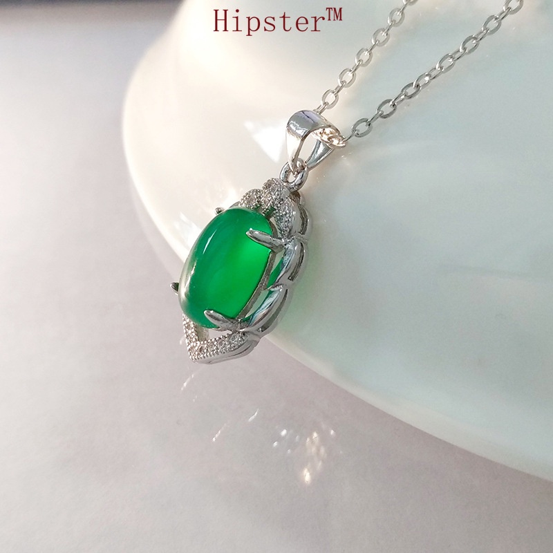 Popular Vintage Diamond Hollow Emerald Pendant Platinum Necklace